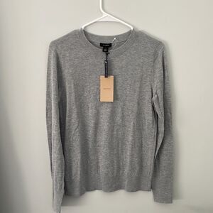 NWT Halogen crew neck‎ sweater. Gray. Size Small